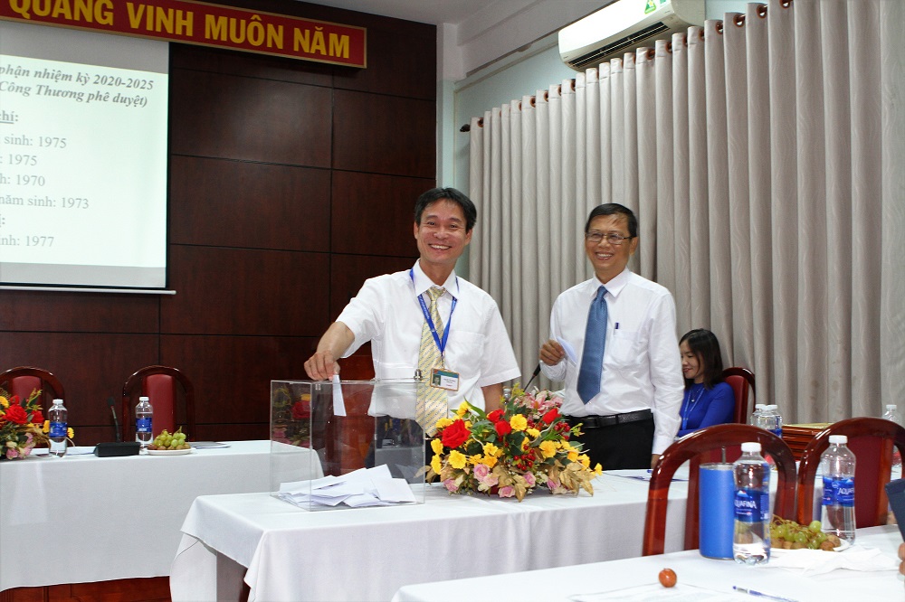 Media/1_TH1070/FolderFunc/202505/Images/dai-hoi-dang-bo3-3jpg-20250529025400-e.jpg