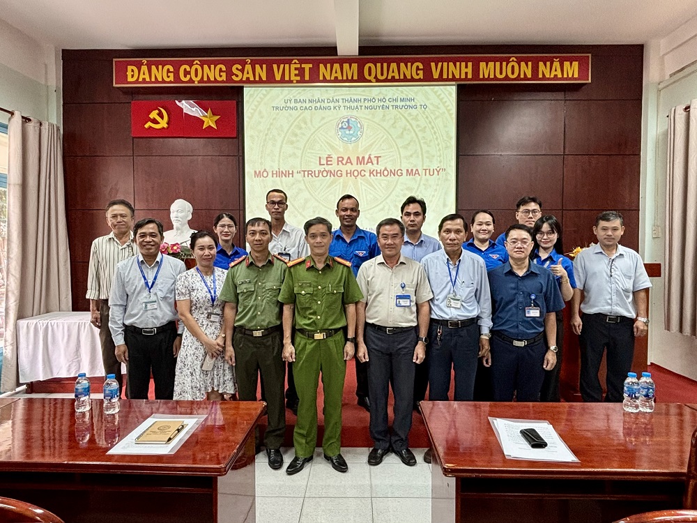 Media/1_TH1070/FolderFunc/202608/Images/truong-hoc-khong-ma-tuy-20260814015820-e.jpg